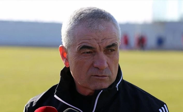 Sivasspor Teknik Direktörü Çalımbay: Galatasaray maçı bizim için final niteliğinde