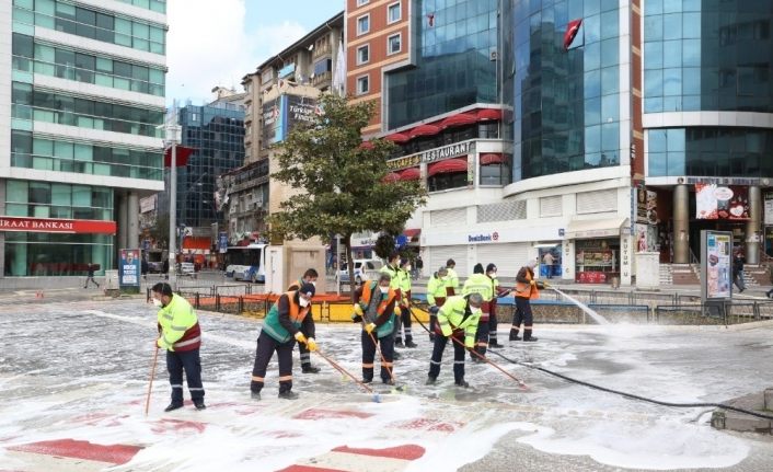 Temizlik işi yöresel müzikle birleşince binlerce beğeni aldı