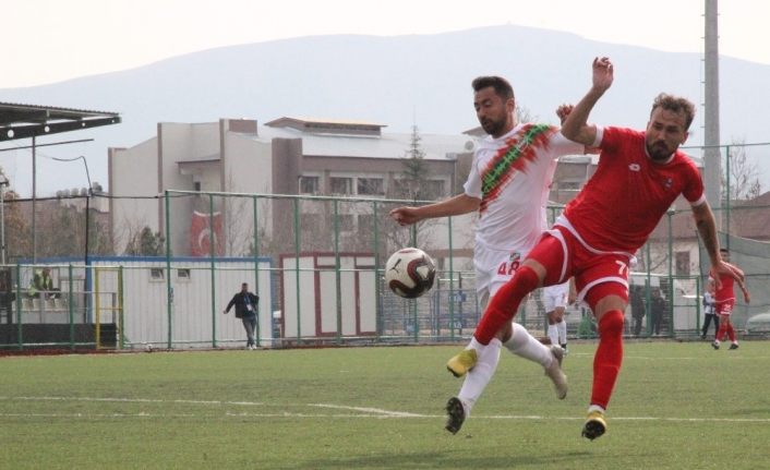 TFF 3. Lig: Elazığ Belediyespor: 0 - Karşıyaka: 0