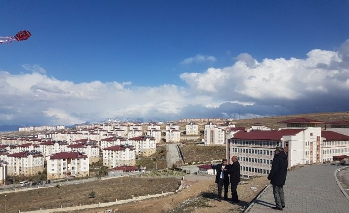 Van'da 50 yıldır uçurtma uçuruyor