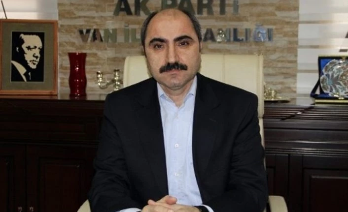 AK Parti Eski Van İl Başkanı  Zahir Soğanda'dan Ahmet Davutoğlu'na yalanlama