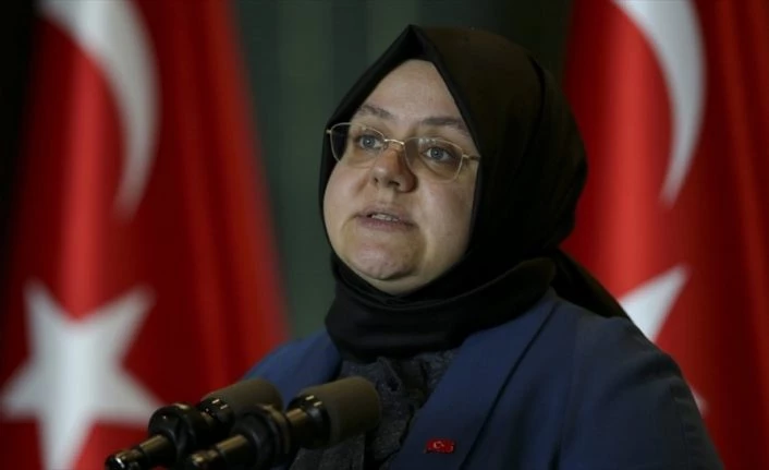 Bakan Selçuk: Ücretsiz izne ayrılan işçiler için Nakdi Ücret Desteği başvuruları başladı