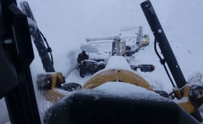 Bingöl’de 206 köy yolu ulaşıma açıldı