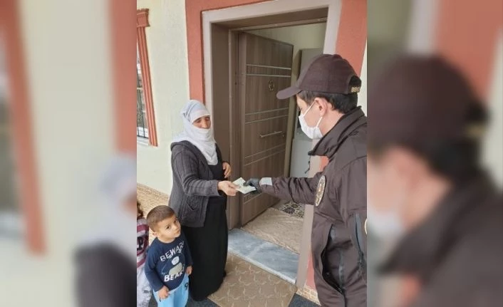 Güvenlik kuvvetleri, kapı kapı dolaşarak ödemeleri yapıyor