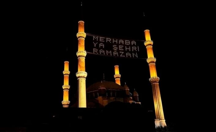 İslam dünyası ramazan ayına Kovid-19 önlemleri ve alimlerin uyarılarıyla giriyor