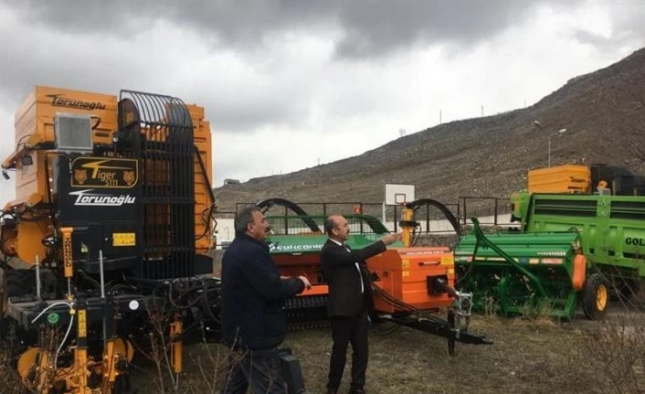 Kars’ta Pancar Söküm ve Çapa Makineleri alımı yapıldı