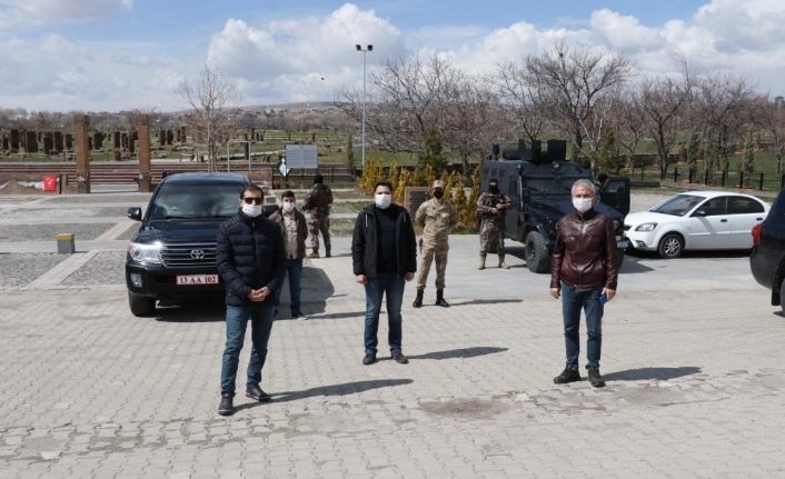 Kaymakam Erat trafik uygulamalarına katıldı