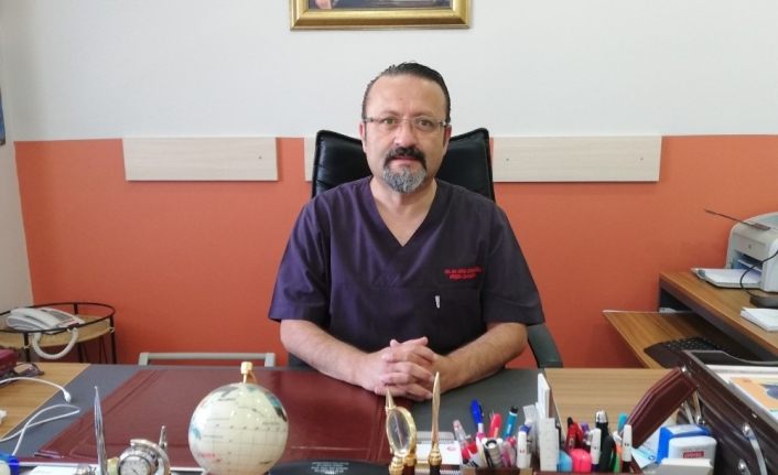 Van'da korona virüsü yenen Prof. Dr. Çobanoğlu görevine başladı