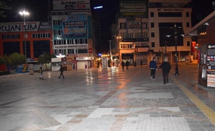 Malatya’da 4 günlük kısıtlama sonrası sokaklar hareketlendi