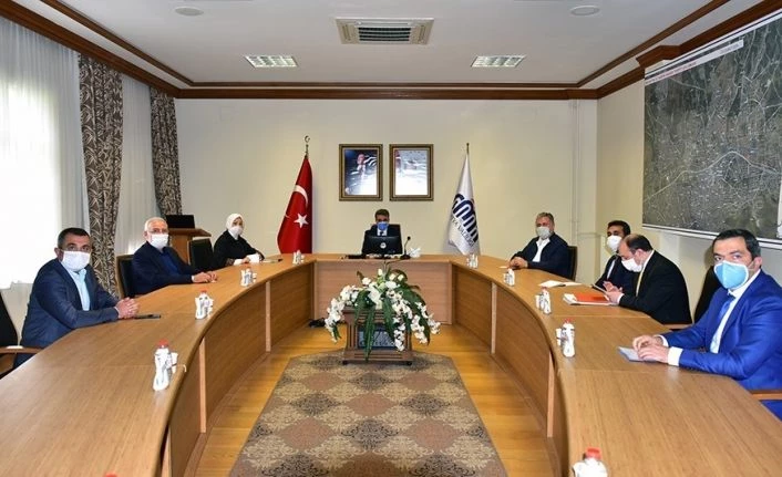 Malatya’da korona virüs salgını ile ilgili süreç ele alındı