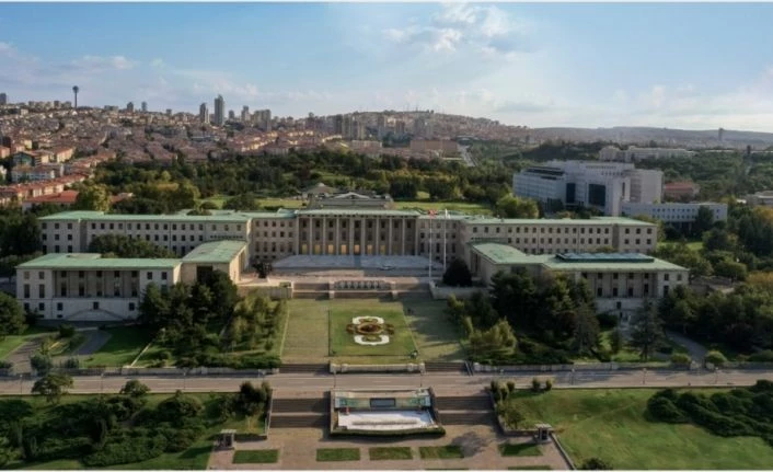 Meclis Hastanesi doktoru, koronavirüs tedavisinden sonra taburcu edildi