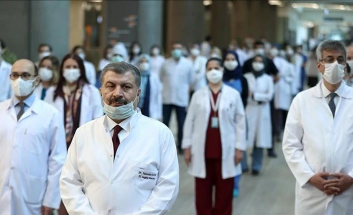 Sağlık Bakanı Koca: Başakşehir Şehir Hastanemizin bütün yatakları gerektiğinde yoğun bakım olarak kullanılabilir