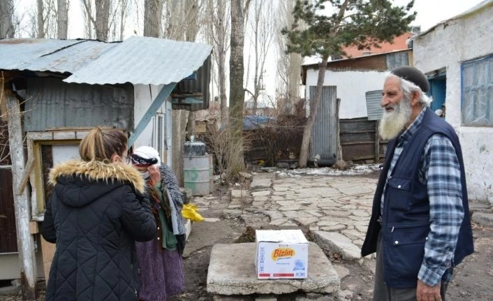 Sarıkamış Kaymakamlığı Covid 19 ile mücadele kapsamında yoğun mesai sarf ediyor