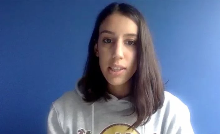 Voleybolcu İrem Çor