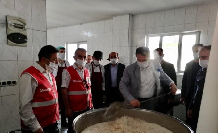 Başkan Gür’den Vefa Hakkari’ye ziyaret