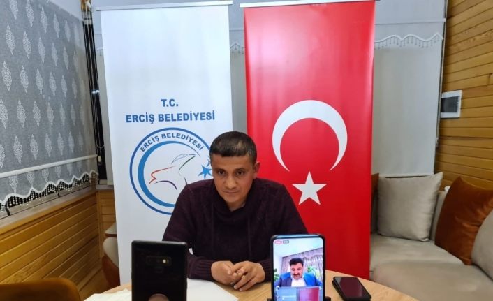 Erciş Belediye Başkan Vekili Mehmetbeyoğlu, sosyal medyada vatandaşların sorularını yanıtladı