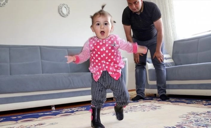 Bayram hediyesi protez ayaklar minik Hira Nur