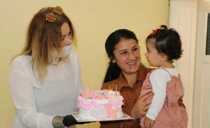 Cezaevinden gelen mektupla minik Buse’ye Van'da sürpriz doğum günü
