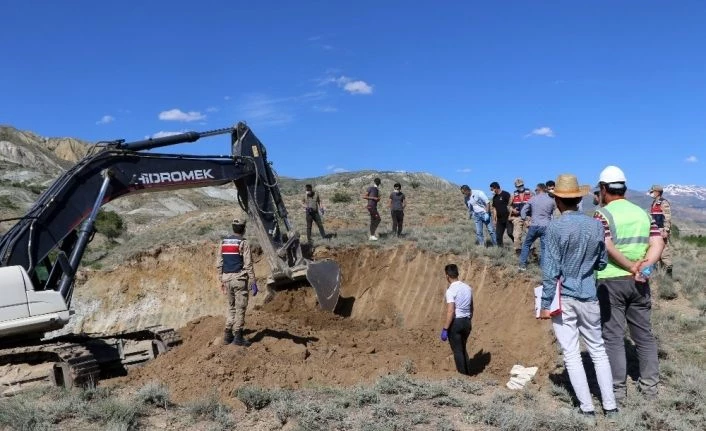 Erzincan’da inşaat kazısında savaş döneminden kaldığı tahmin edilen kemikler bulundu