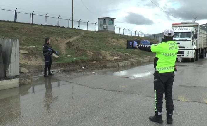 Erzurum’da polis, jandarma ve 112 ekipleri uygulama noktalarında denetim yaptı
