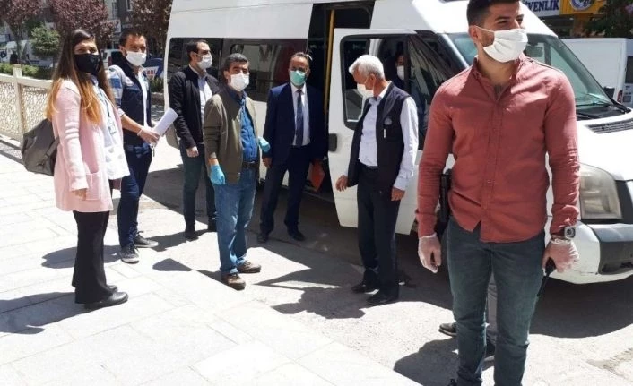 Hakkari’de korona virüs denetimleri sürüyor
