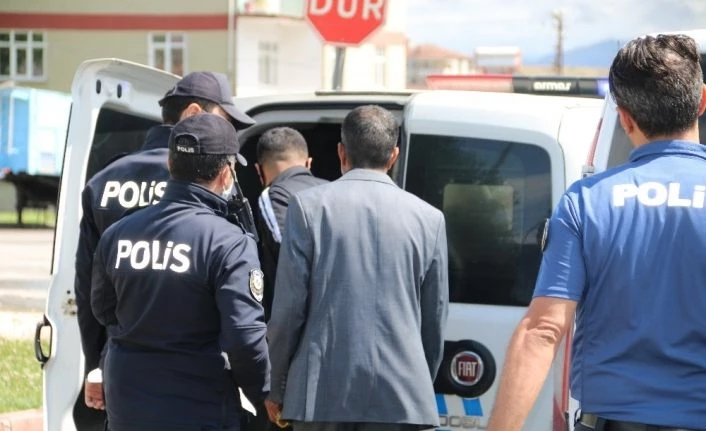 Kaçtılar ama polis yakaladı, 13 bin 800 TL ceza kesti