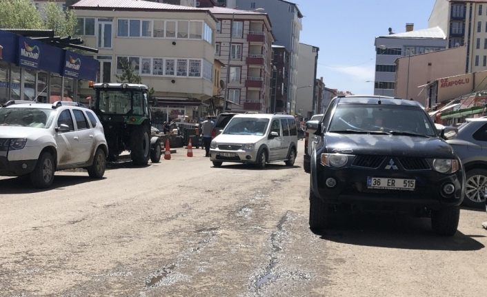 Kars’ta cadde ve kaldırımlar işgal altında