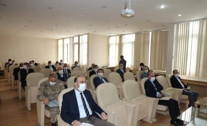 Kars’ta İl Pandemi Kurulu Toplantısı yapıldı