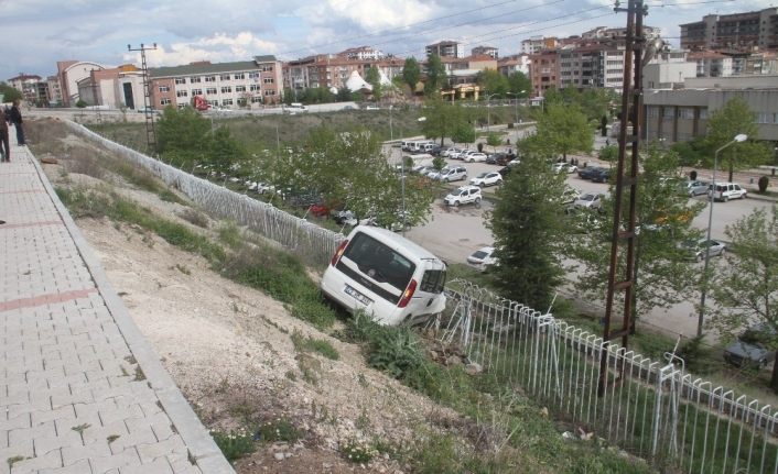 Kazada yaralanan liseli genç, 2 günlük yaşam savaşını kaybetti