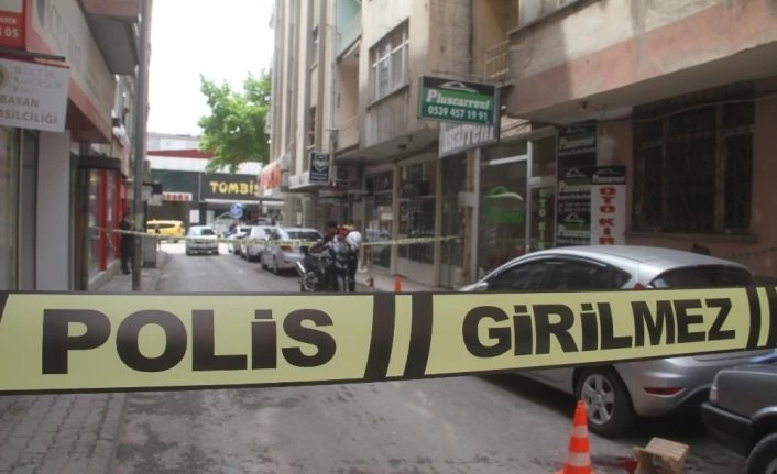 Kiraladığı aracı hasarlı teslim eden şahsı vuran şüpheli yakalandı