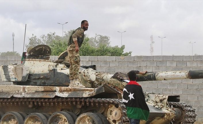 Libya Ordusu başkentin güneyindeki Trablus Havalimanı