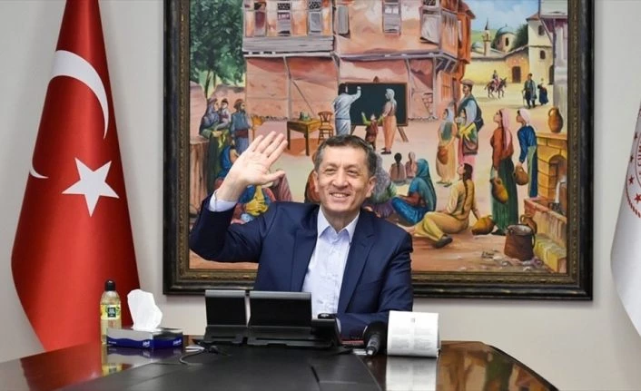 Milli Eğitim Bakanı Selçuk: Dünya yüz yüze eğitimle uzaktan eğitimin iç içe olduğu karma bir modele yöneliyor