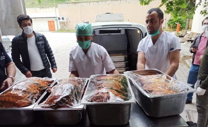 Sağlık çalışanlarına anlamlı destek