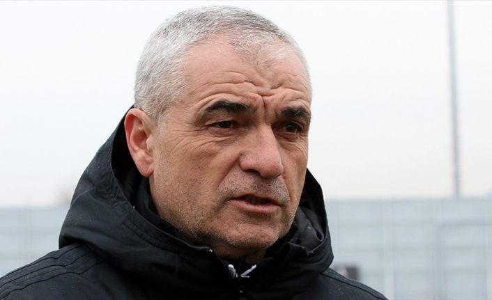 Sivasspor Teknik Direktörü Rıza Çalımbay: Federasyonun protokolünün uygulanması mümkün değil
