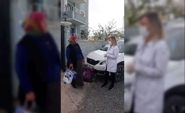 Tatvan Gönül Elçilerinden 600 çocuğa bayram hediyesi