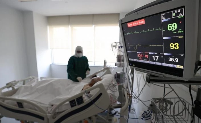 Üçlü antiviral kombinasyonu yeni tip koronavirüs tedavisinde iyileşmeyi hızlandırdı