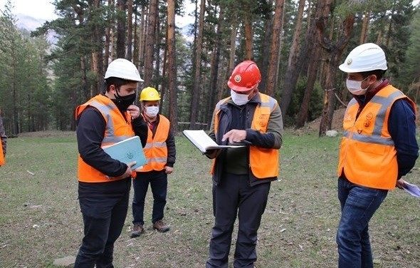 Uzundere ormanlarında eğitim çalışması