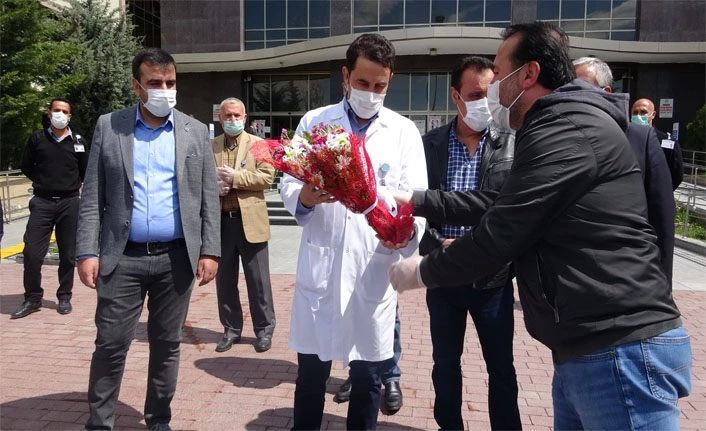 Van Bölge Hastanesi Başhekimi Doç. Dr. Sebahattin Çelik: Vatandaşımız işin ciddiyetinin farkında