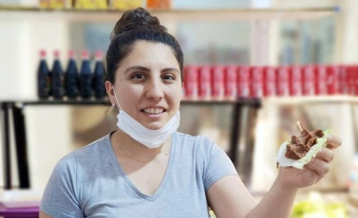 3 üniversite bitirdi, çiğ köfte ile iş hayatına atıldı