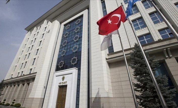 AK Parti, Cumhurbaşkanlığı Hükümet Sistemi Seçim Mevzuatı Uyum Komisyonu kurdu