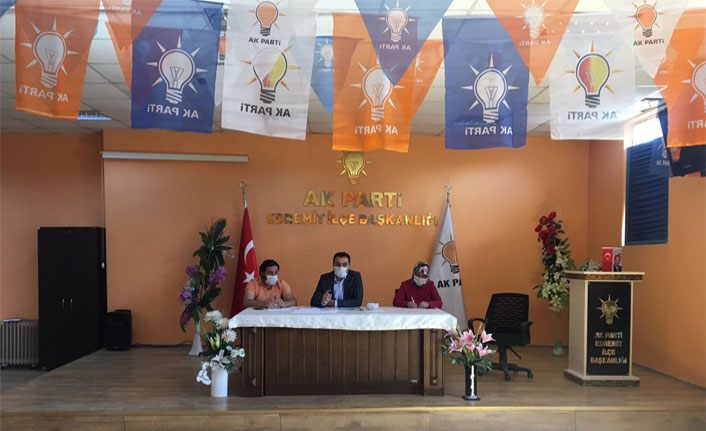 Ak Parti Van Edremit ilçe Başkanlığında istişare toplantısı yapıldı