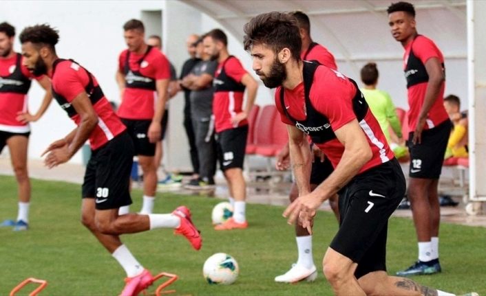Antalyaspor ligde yenilmezliğini 10 maça çıkarmak istiyor