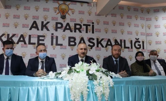 Bakan Karaismailoğlu: Binlerce şantiyemizde çalışmalarımız hızla devam ediyor