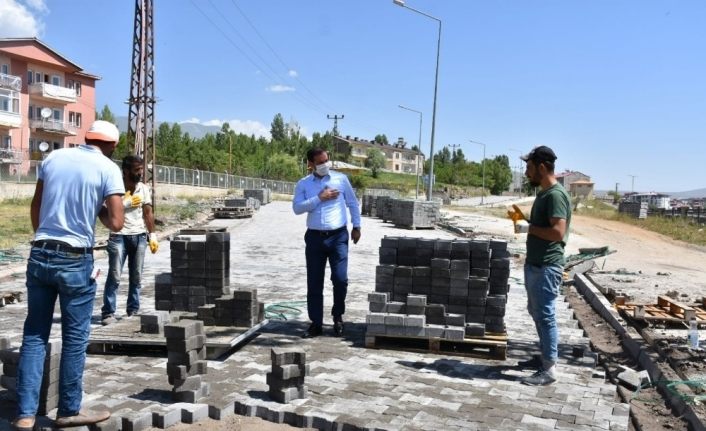 Başkan Geylani: “Tatvan’ı şantiye alanına çevirdik”