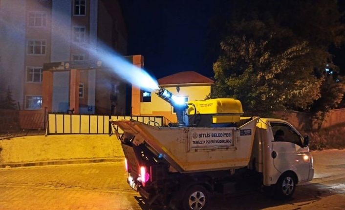 Bitlis Belediyesinden ilaçlama çalışması