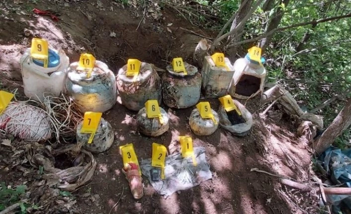 Bitlis’te 290 kilo EYP  ve 152 adet fünye ele geçirildi