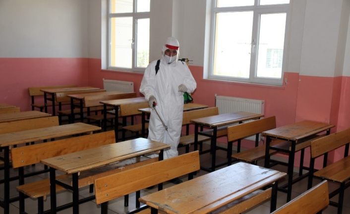 Bitlis’te LGS öncesi 177 okul dezenfekte edildi