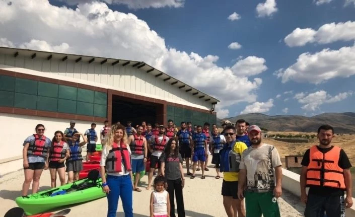 Bölgenin en büyük su sporları merkezi sporseverleri bekliyor