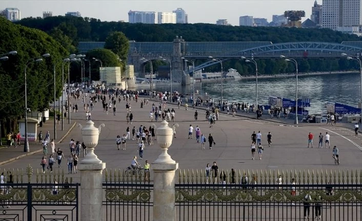 Dünya genelinde Kovid-19 tespit edilen kişi sayısı 7 milyon 619 bini geçti