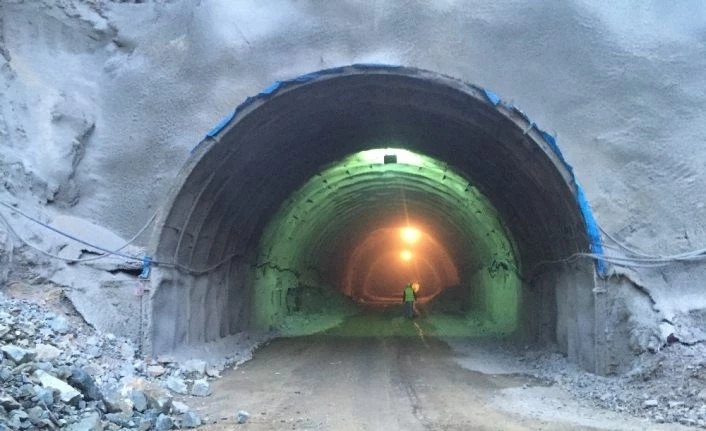 Erzurum Uzundere Barajı milli ekonomiye her yıl 1 trilyonluk değer katacak